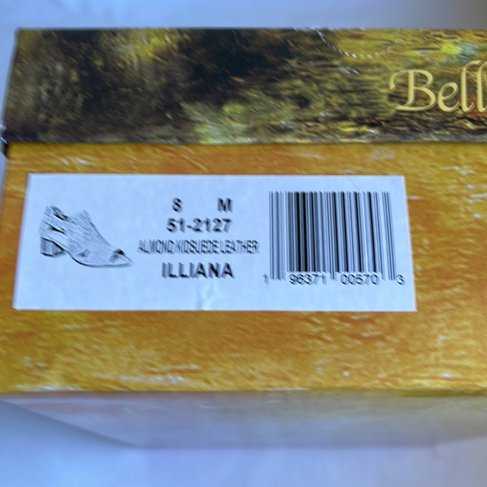 Bella Vita Women’s ILLIANA Almond Block Heel Sandals Size 8M. Brand New in box. - Picture 6 of 6